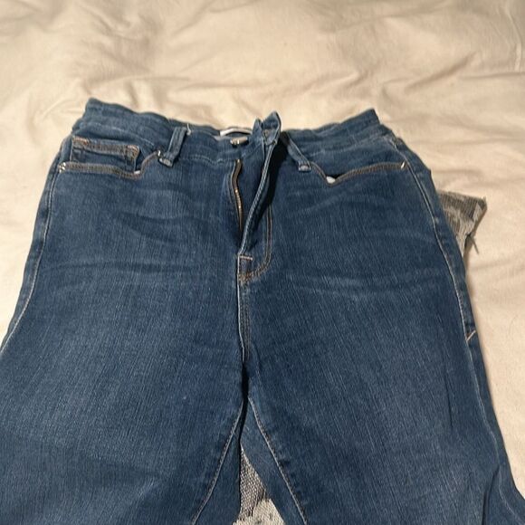 Good American Good Leg Skinny Jeans - Picture 8 of 12